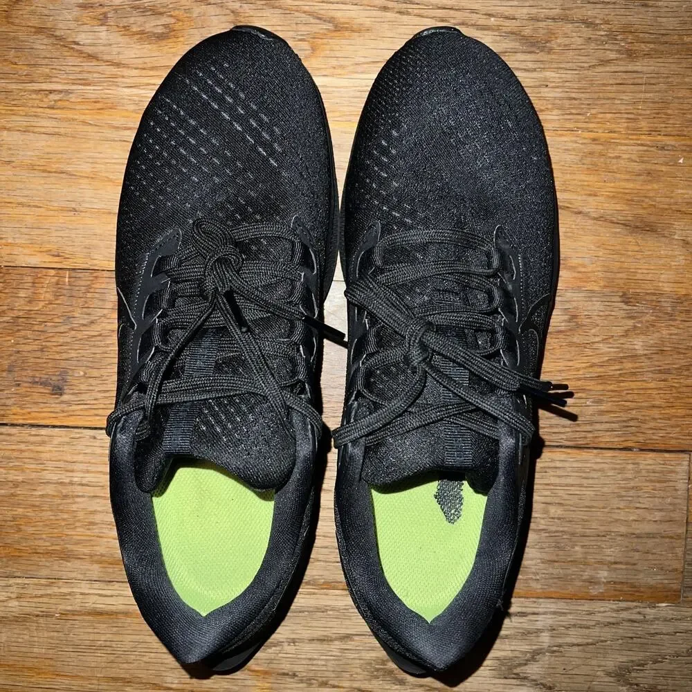 Nike hi shoes